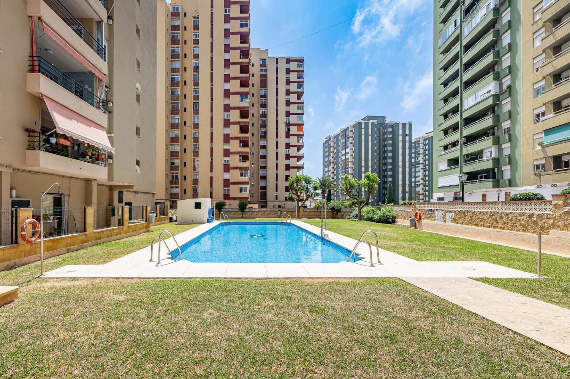 Los Boliches 3 Bed Ap 丰希罗拉 外观 照片